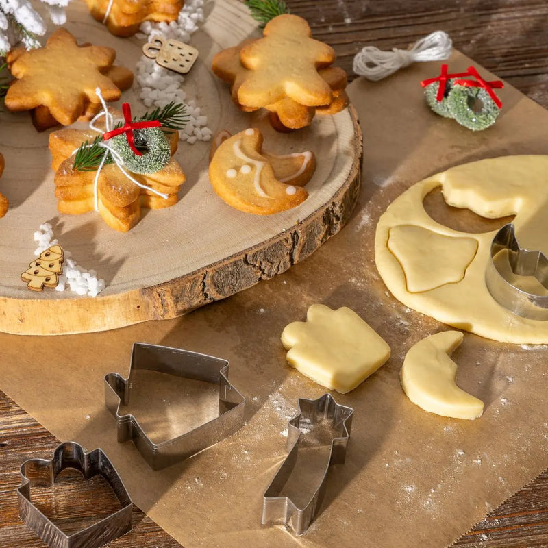 Formine per Biscotti XMAS in Metallo 13 cm - 18 pezzi