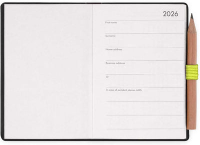 Agenda 12 Mesi Legami Bi-Giornaliera Mini con Rubrica e Matita 2026 Chartreuse con Chiusura ad Elastico