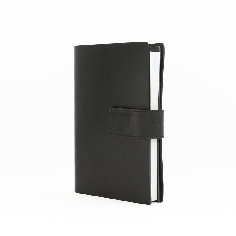 Agenda 12 Mesi Giornaliera 2026 Intempo Stretch Intercambiabile in Pelle Nero 15 x 21 cm