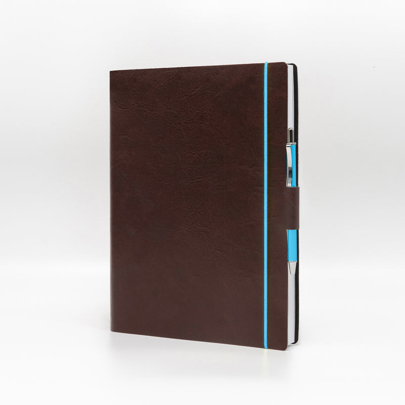 Agenda 12 Mesi Giornaliera Intempo Blue Band 2026 in Similpelle con Elastico Marrone 15 x 21 cm