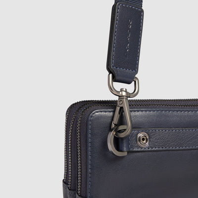 Astuccio Pochette Piquadro New Classic in Pelle a 3 Cerniere con Tracolla Removibile Blu