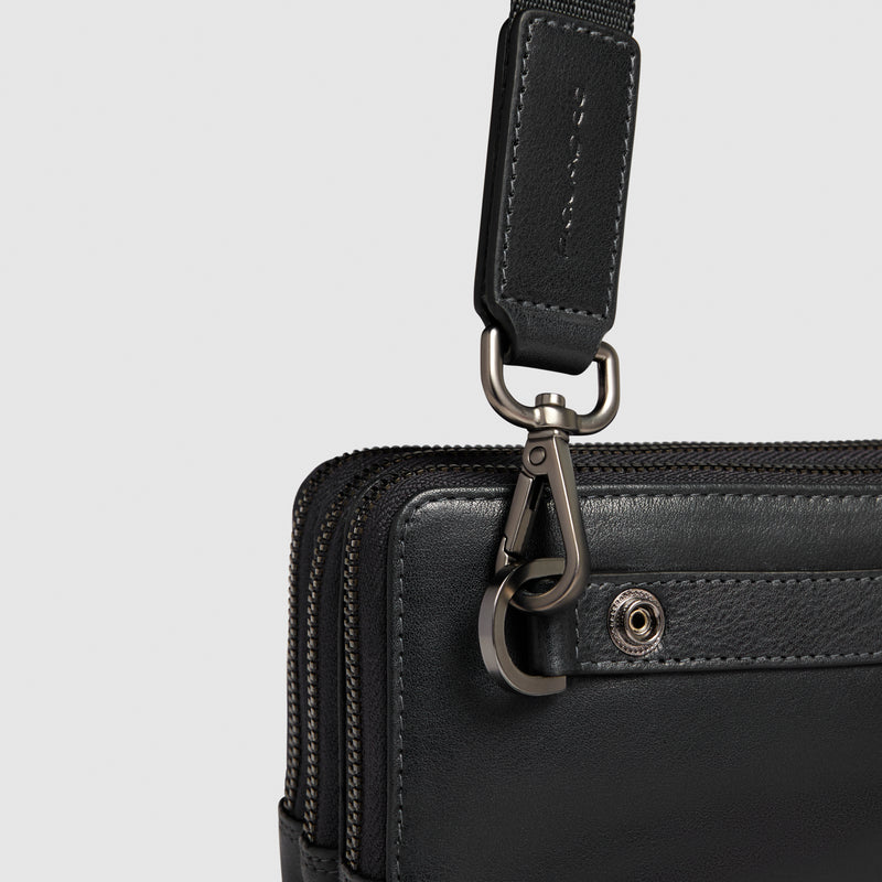 Astuccio Pochette Piquadro New Classic in Pelle a 3 Cerniere con Tracolla Removibile Nero