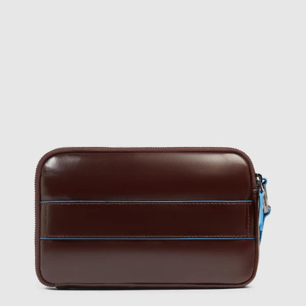 Pochette da Uomo Piquadro Blue Square in Pelle con Polsiera Mogano