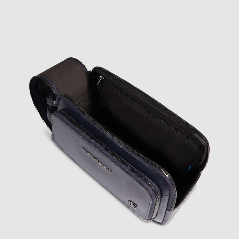 Beauty Case da Uomo Piquadro New Classic in Pelle Blu