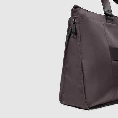 Cartella Briefcase Espandibile Piquadro Marcel in Pelle e Tessuto con Porta PC Porta PC 14'' e iPad® 12,9" Testa di Moro