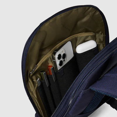 Zaino Slim Espandibile da Uomo Piquadro Brief in Pelle e Tessuto Riciclato con Porta PC da 15,6'' e iPad® Blu