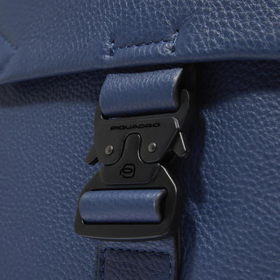Zaino da Viaggio Piquadro Than con Porta PC 14'' e iPad® in Pelle Blu