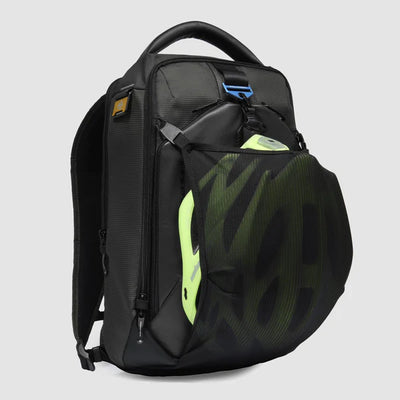Zaino da Viaggio Piquadro PQ-Earth a 2 Scomparti con Porta PC 14'' e iPad® in Pelle Vegana e Tessuto Riciclato Nero