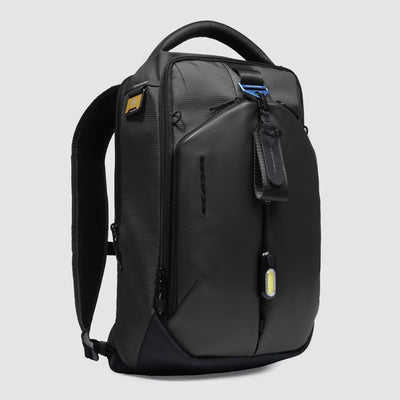 Zaino da Viaggio Piquadro PQ-Earth a 2 Scomparti con Porta PC 14'' e iPad® in Pelle Vegana e Tessuto Riciclato Nero