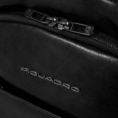 Zaino Piccolo da Uomo Piquadro New Classic in Pelle con Porta PC 13'' Nero