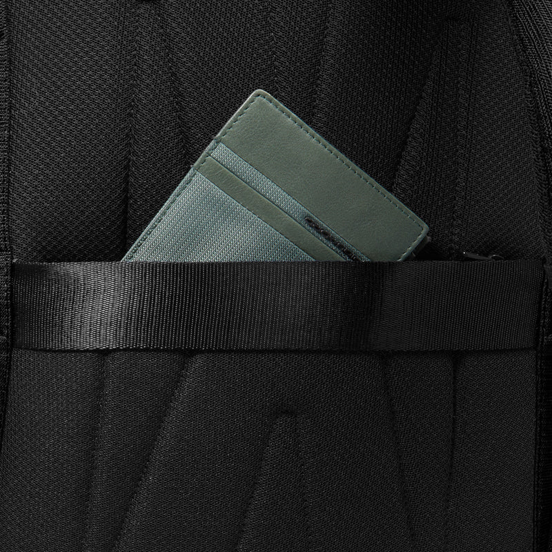 Zaino Piquadro Marcel in Pelle e Tessuto con Porta PC 15,6" Nero