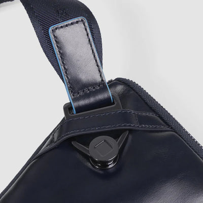 Marsupio Piatto Espandibile Piquadro Blue Square in Pelle con Attacchi Riposizionabili Blu