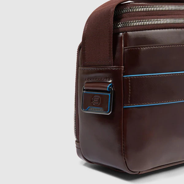 Borsello da Uomo Piquadro Blue Square in Pelle con Porta iPad®mini Mogano