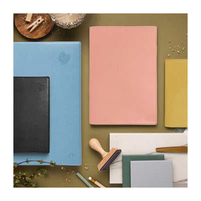 Agenda 12 Mesi Scolastica Giornaliera Quo Vadis EuroTextAgenda Equology 2025/2026 Giallo 12 x 17 cm