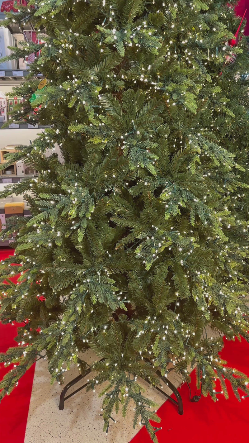 Abete Luxury New EDG in PVC e PE con 2000 LED e 1839 Rami 100 x 180 cm