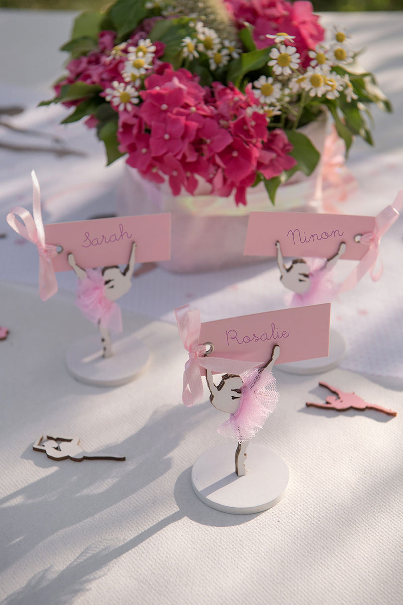Tag in Carta Rosa con Gancio 3 x 7 x 16 cm - 12 pezzi